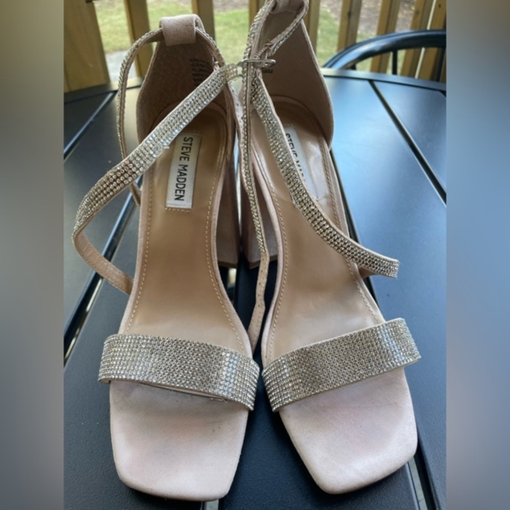 Steve Madden Glittering Silver‎ Heels - Picture 3 of 8